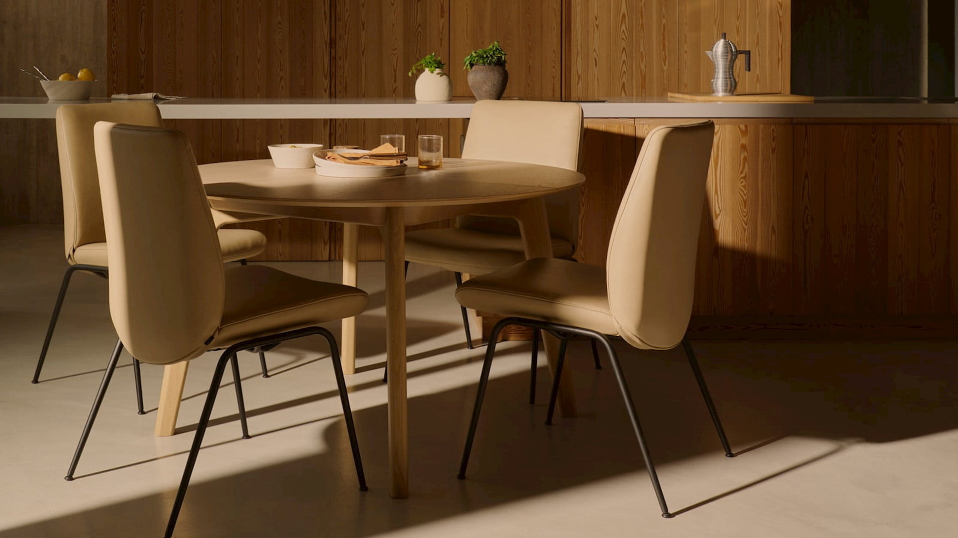 /de-ch/-/media/stresslesssite/frontpage/common/goldenmoments/category_dining_1920x900.jpg?cx=0.72&cy=0.16&cw=1920&ch=1080&hash=1B88D3010BF13E2E8326D22732B6206C