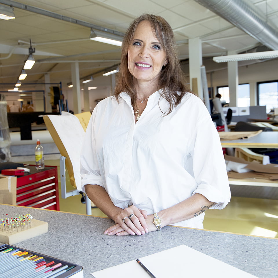 /en-au/-/media/stresslesssite/magasin/reno/anneguriunhjem_960x960.jpg?cx=0.5&cy=0.53&cw=912&ch=912&hash=C2F3014DF41071CF1E7725ED06C750E7