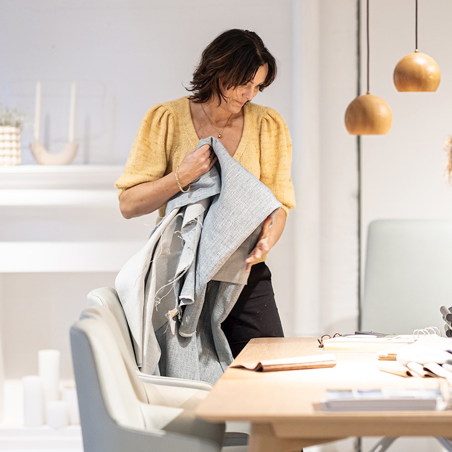 /en-hk/-/media/stresslesssite/magasin/colourstrends/j_4y2a8387_960x1100.jpg?cx=0&cy=0&cw=912&ch=912&hash=CA7210649AEAD842B2A680B5D7E31086