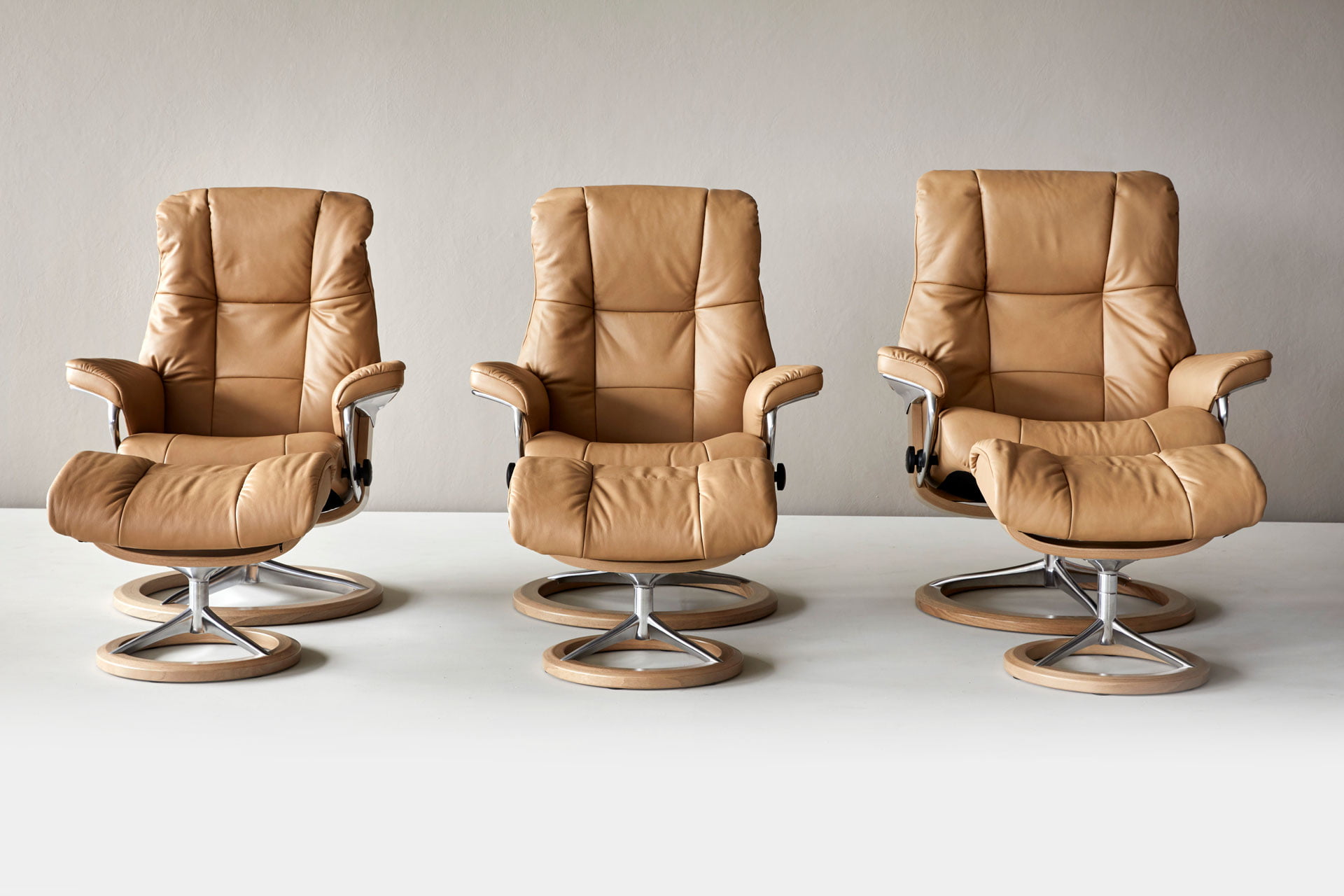 Stressless® Mayfair in three sizes: S, M and L