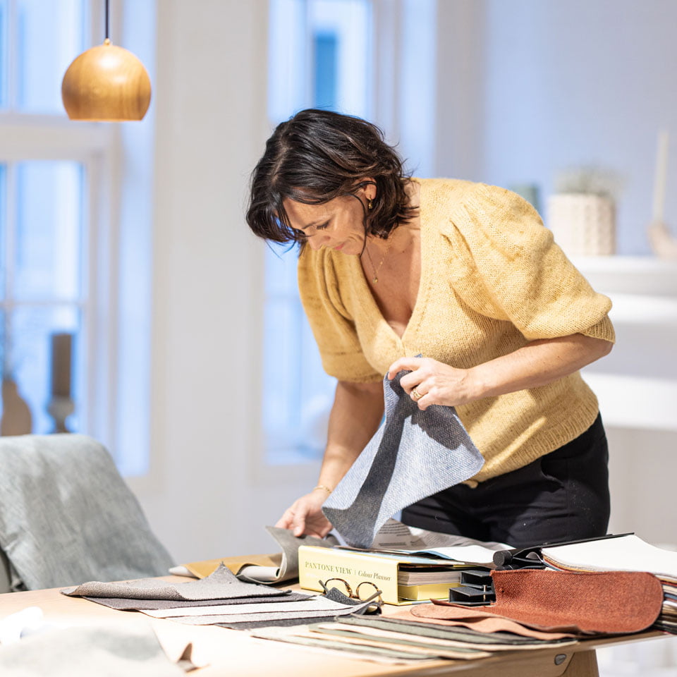 /global/-/media/stresslesssite/products/dining/basil/jannemuri960x960.jpg?cx=0&cy=0&cw=460&ch=460&hash=AAAD5CBE2DCB55E2714637B19C7075D6