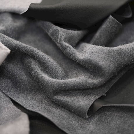 /da-dk/-/media/stresslesssite/inspiration/material/leather/leathergrey650x650.jpg?cx=0&cy=0&cw=460&ch=460&hash=04432EC86E625E84CE0A85B5B234A240