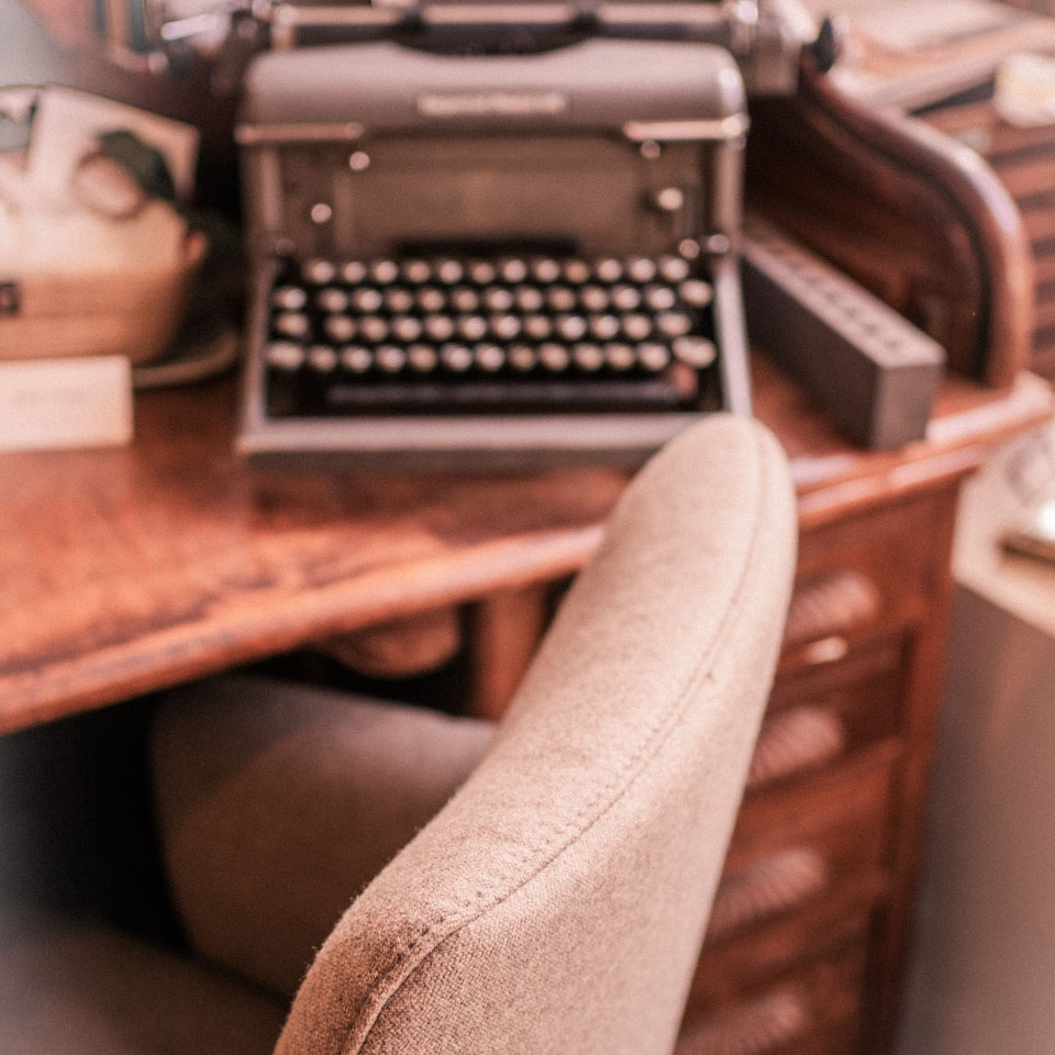 /da-dk/-/media/stresslesssite/magasin/golden-hour-with-letters-of-intent/typewriter_960x960px.jpg?cx=0&cy=0&cw=912&ch=912&hash=F8807F11F490BA6C761FEA2E27A8BEB6