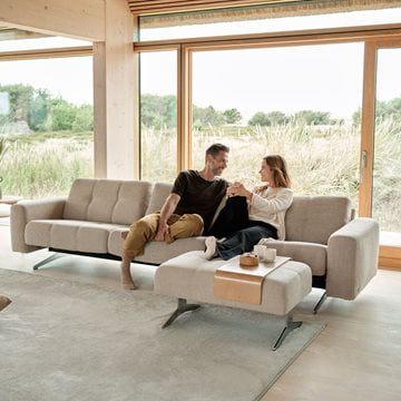 Couple in Stressless Ella sofa