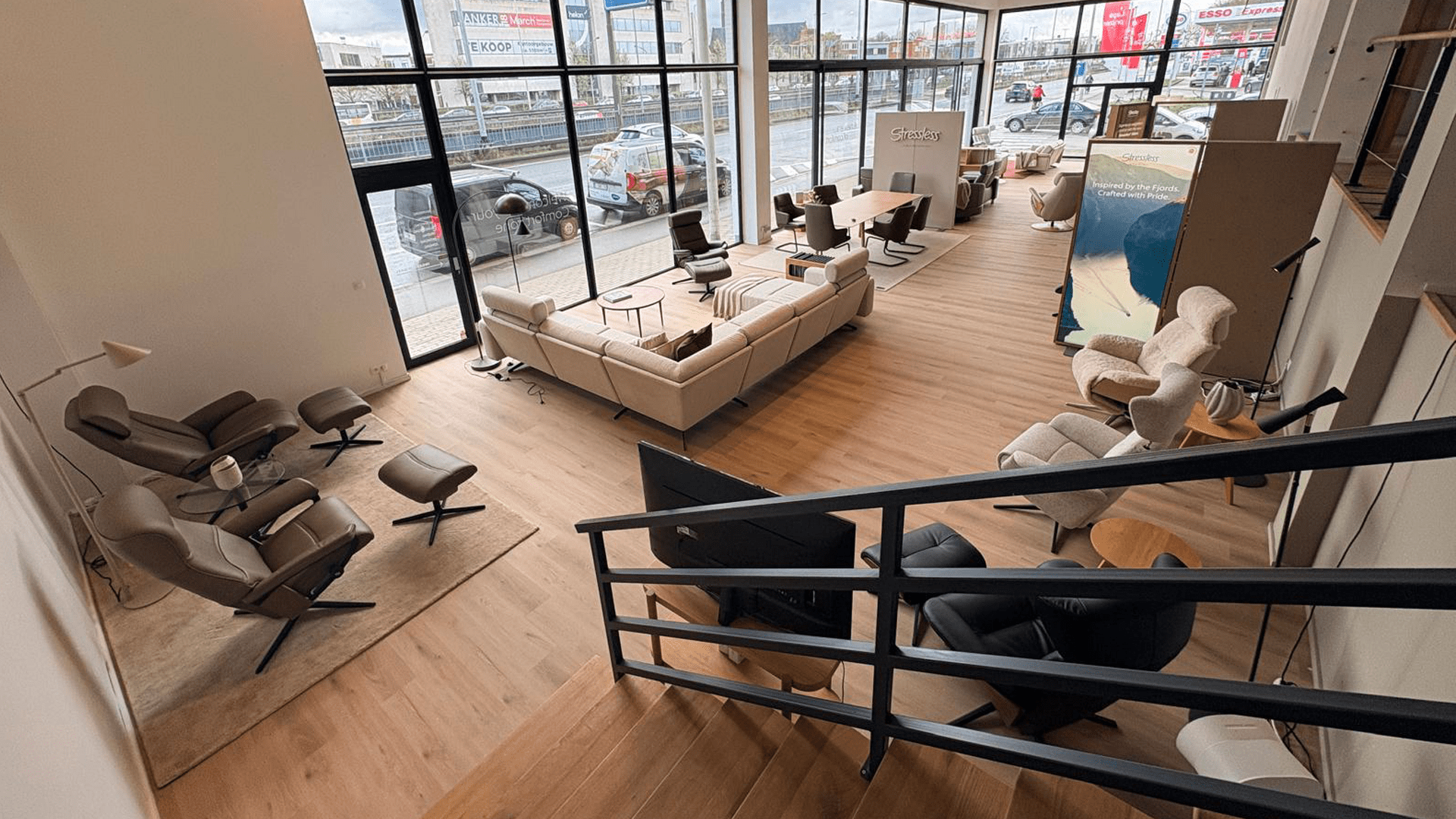 /de-at/-/media/stresslesssite/brandstore/antwerpen/stressless_store_antwerpen.png?cx=0.5&cy=0.02&cw=1920&ch=1080&hash=955DF48583AE637E0868F069953E435A