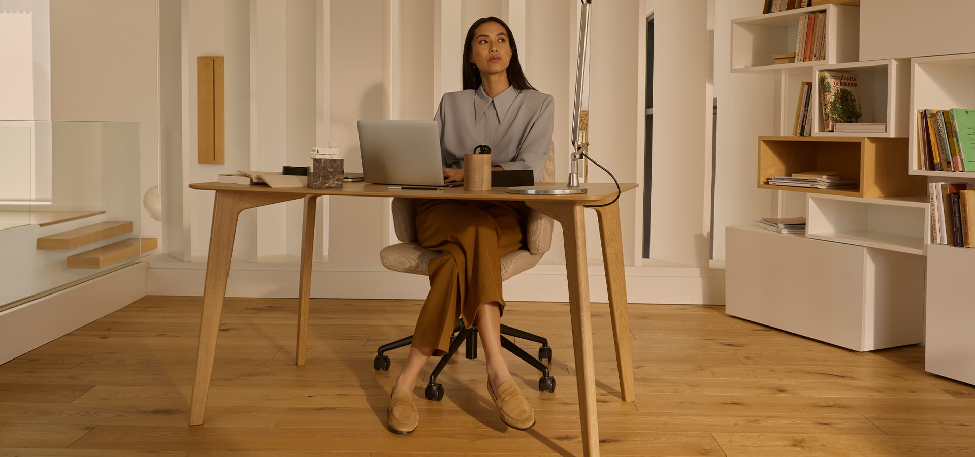 /en-au/-/media/stresslesssite/frontpage/common/goldenmoments/category_home_office_1920x900.jpg?cx=0&cy=0&cw=1920&ch=1080&hash=D1C63D5048A03AD0230925910C7C65B7