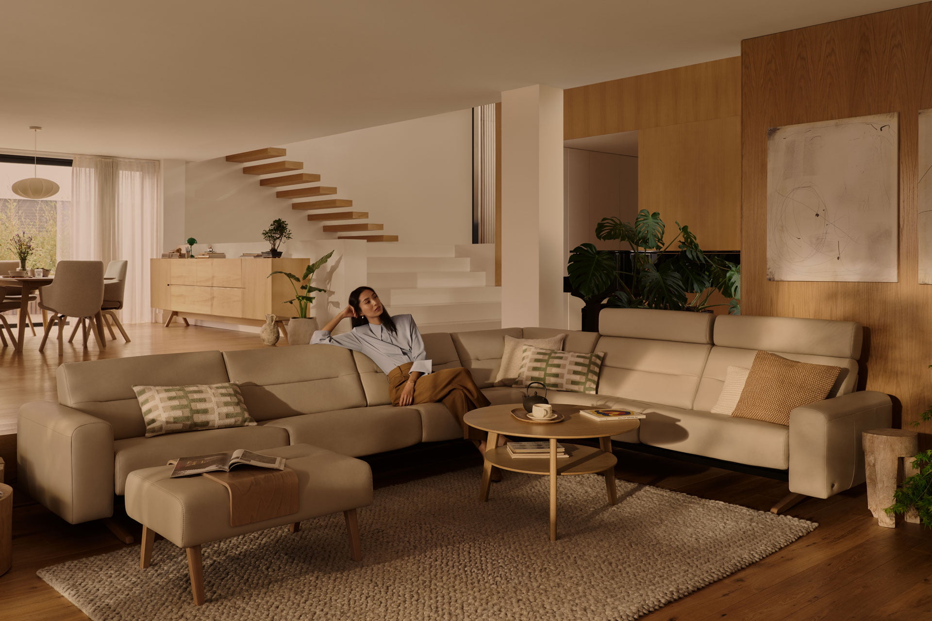 /en-au/-/media/stresslesssite/frontpage/common/goldenmoments/stella_velaro_light_grey_model_1920x1280.jpg?cx=0&cy=0&cw=1920&ch=1080&hash=566577EE8656E431E91AC48F67326D2F