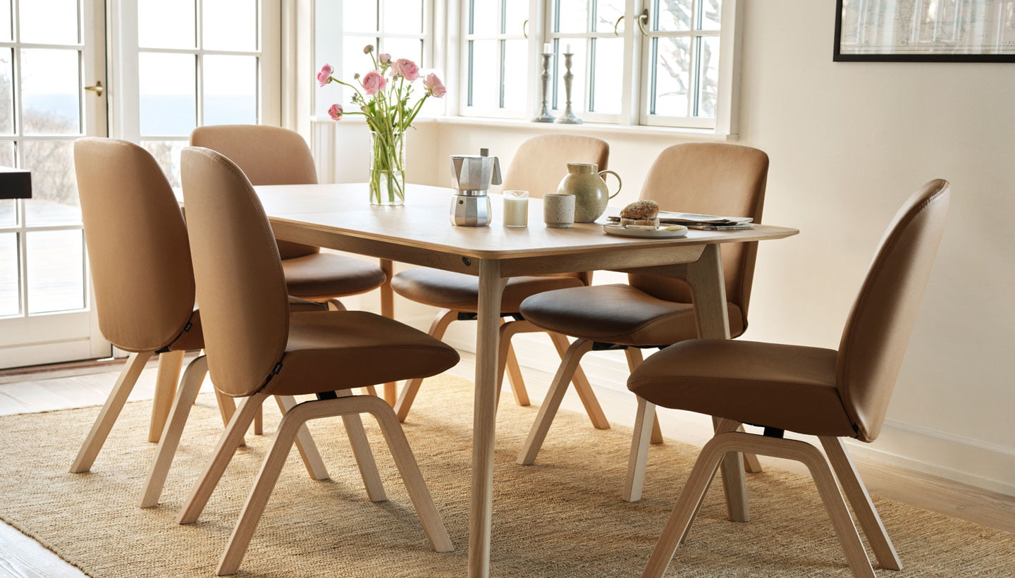 Stressless® Dining; Bay chairs, Bordeaux table