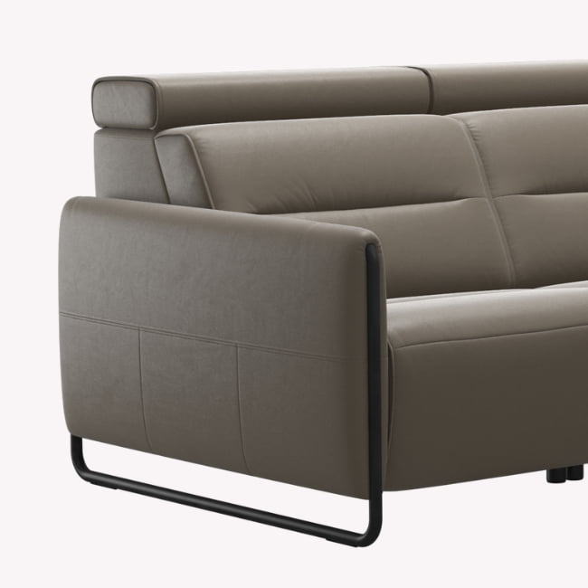 /en-au/-/media/stresslesssite/promotions/au/emily_2_steel.jpg?cx=0.49&cy=0.72&cw=460&ch=460&hash=D084641CD573D3CF2C6A1678D821D934