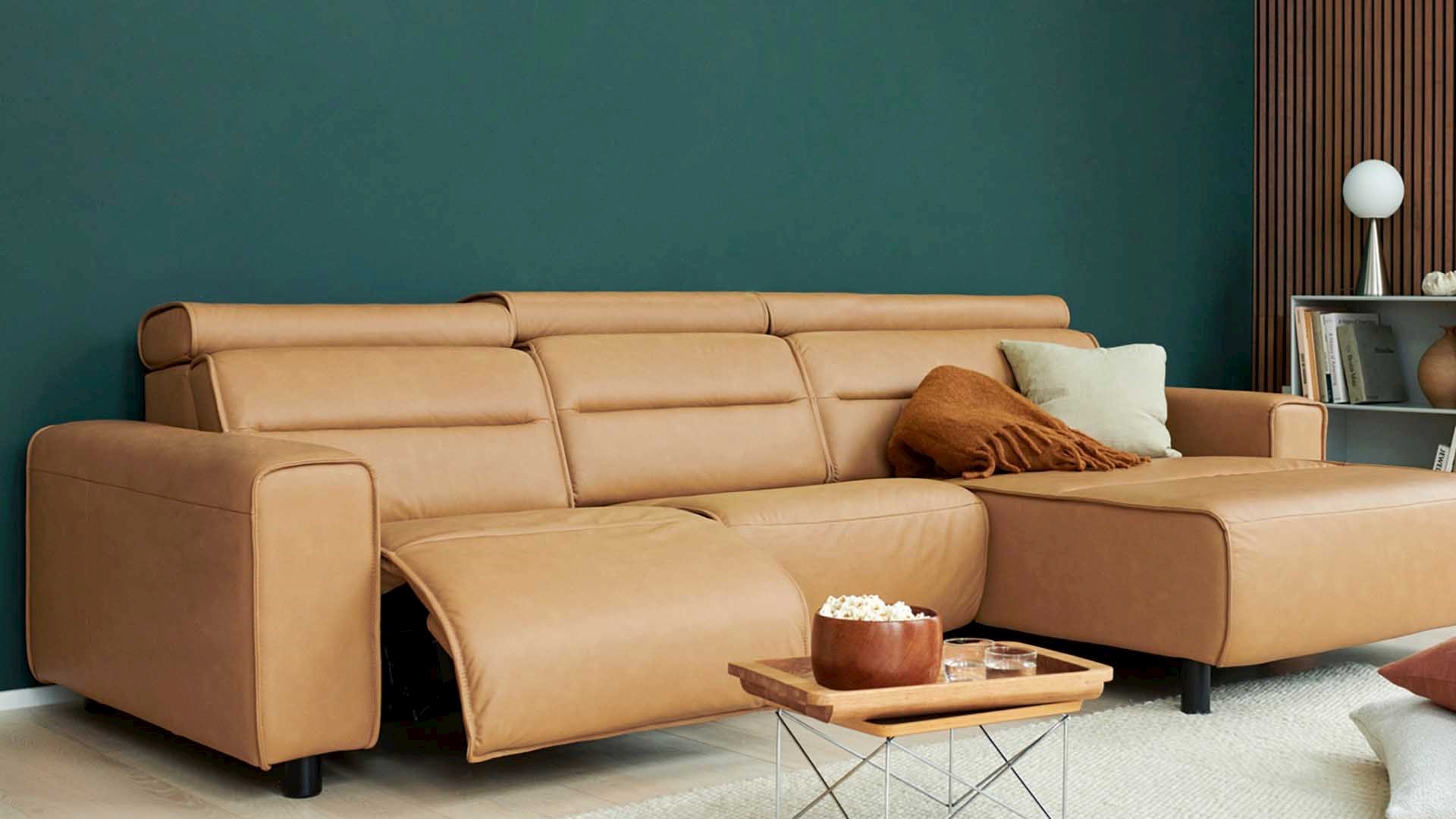 /en-ca/-/media/stresslesssite/inspiration/styles/urbanliving/common/emilywide1920x1280.jpg?cx=0&cy=0&cw=1920&ch=1080&hash=21019A9262CECC09A54FB608BD0FE527