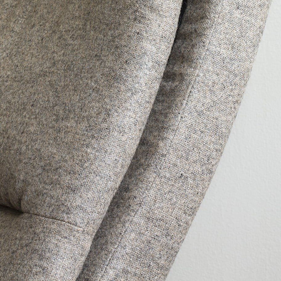 /en-ca/-/media/stresslesssite/magasin/gu/closeupwoolrecliner_960x960.jpg?cx=0&cy=0&cw=912&ch=912&hash=076C5FA43F5183F21176F465DFC930F8