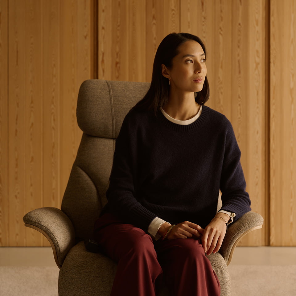 Woman in Stressless Adam