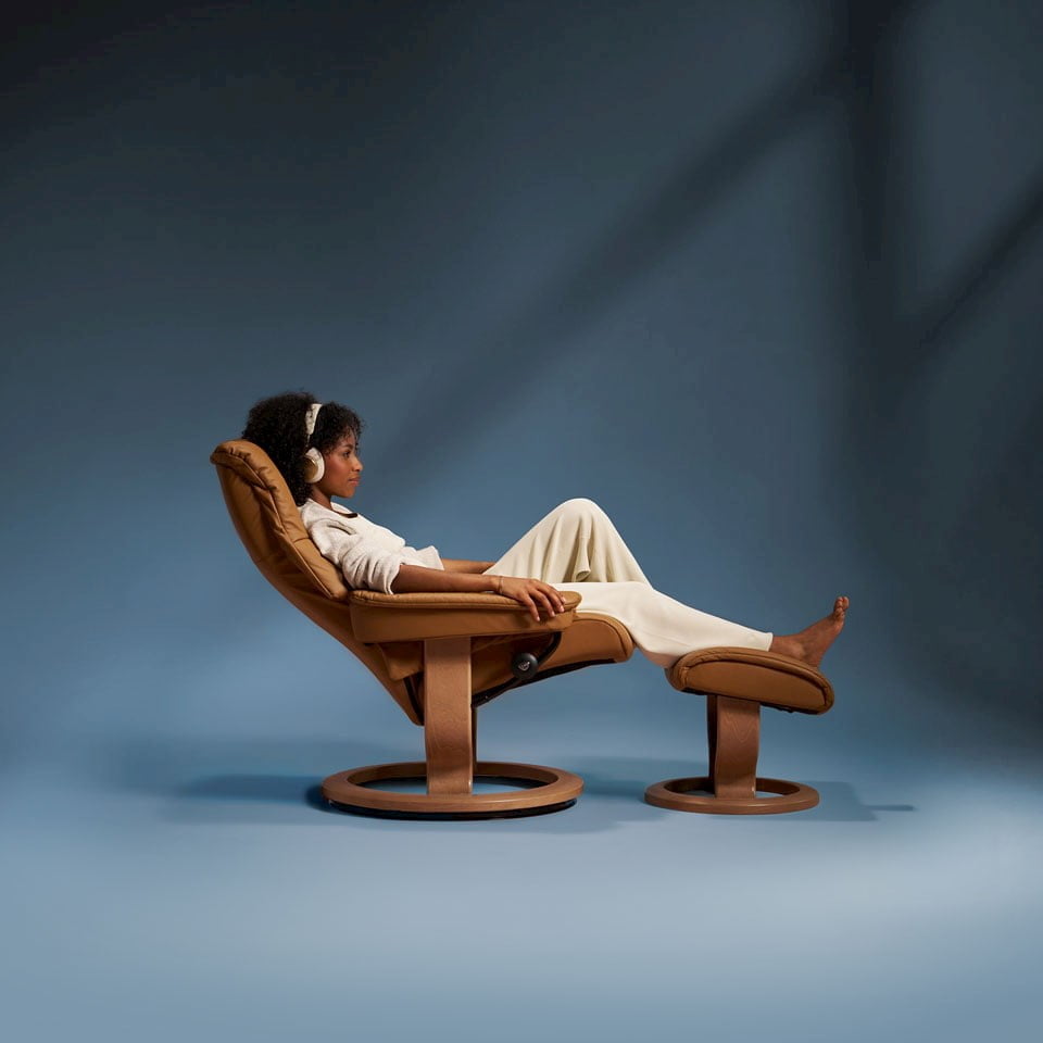 Woman in Stressless Mayfair