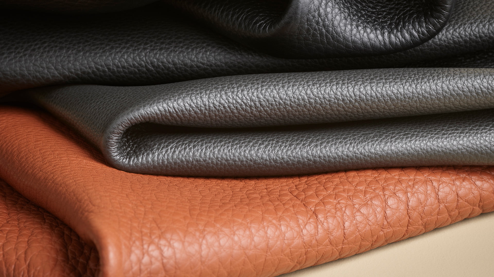 /en-ie/-/media/stresslesssite/inspiration/material/leather/noblesse_light_1920x1080.jpg?cx=0&cy=0&cw=1920&ch=1080&hash=FF4402091704E899382FB315962C92D2