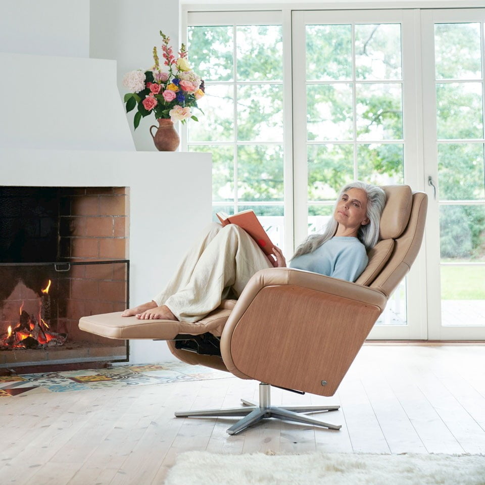 Woman relaxing in Stressless Sam