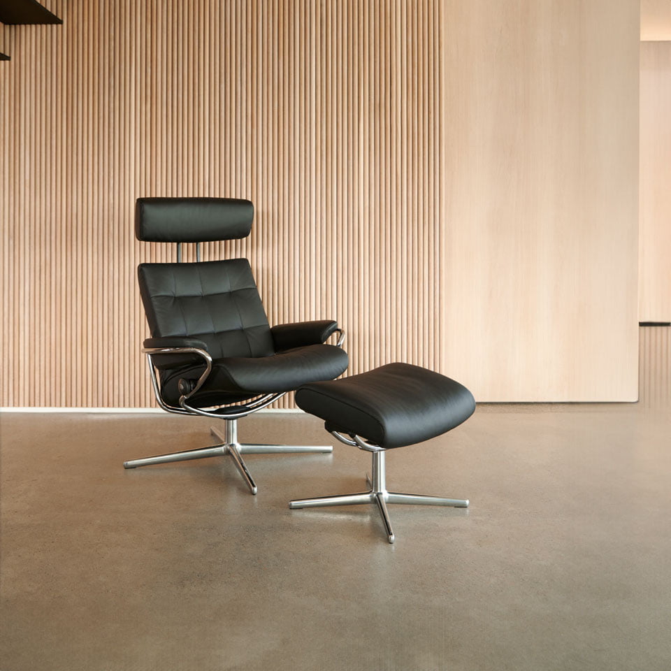 /en-nz/-/media/stresslesssite/promotions/global/somecamp_spring24/london_palblack_cross_crome960x960.jpg?cx=0&cy=0&cw=460&ch=460&hash=5E8D16F7F77B5504B86B677199B86275