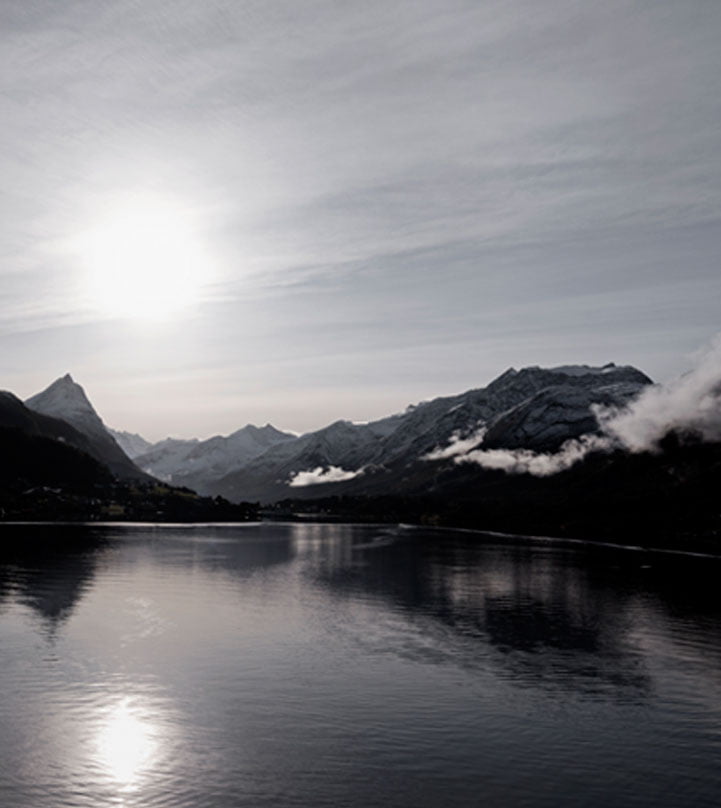 /en-sg/-/media/stresslesssite/aboutus/aboutus-images/fjorden721x808.jpg?cx=0&cy=0&cw=460&ch=460&hash=A8B41DD40465313D59A21B1AA5258096