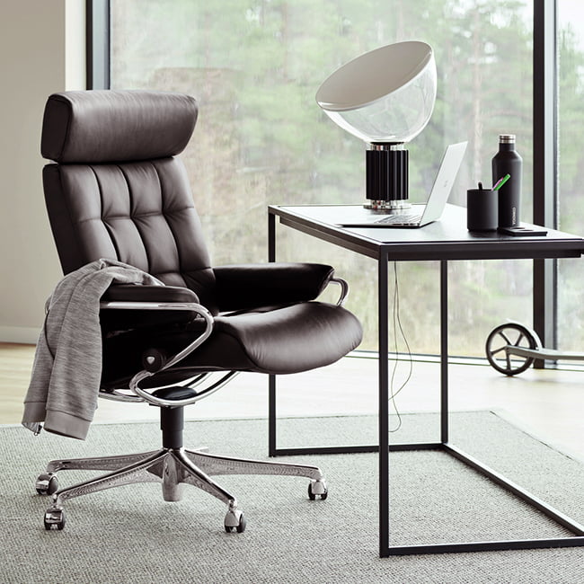 /en-sg/-/media/stresslesssite/products/quickship/londonhighofficepalblackchrome650x650.jpg?cx=0&cy=0&cw=460&ch=460&hash=3DDB287EF19E5D0C1B32A85D972FC9E0