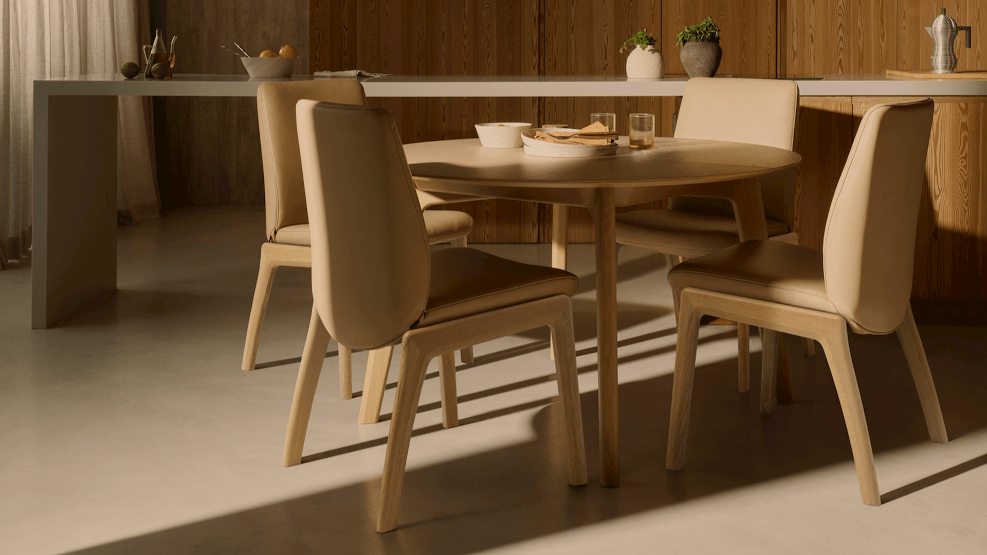 /en/-/media/stresslesssite/frontpage/common/goldenmoments/category_dining_1920x900_d100.png?cx=0&cy=0&cw=1920&ch=1080&hash=052FED26EFC7EAA4DD70682C65725003