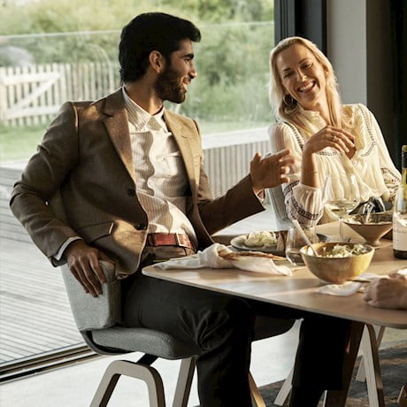 /en/-/media/stresslesssite/inspiration/dining/common/diningatthetable940x835.jpg?cx=0&cy=0&cw=460&ch=460&hash=BB7A0B1820186C77B0778AC05B919289