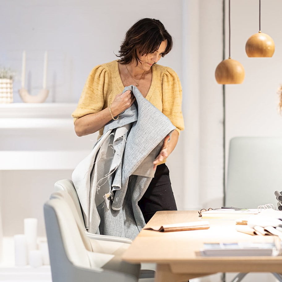 /en/-/media/stresslesssite/magasin/colourstrends/j_4y2a8387_960x1100.jpg?cx=0&cy=0&cw=912&ch=912&hash=C0D7269C96D12EB08053BBEADFC7F9CB