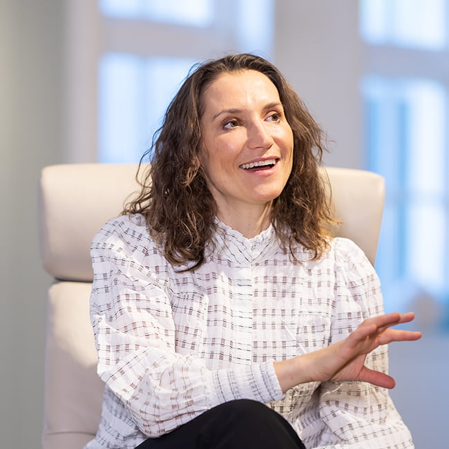 /en/-/media/stresslesssite/magasin/me-time/4y2a0323_650x650.jpg?cx=0&cy=0&cw=460&ch=460&hash=252CD220BADA433742CD237823C0EC43