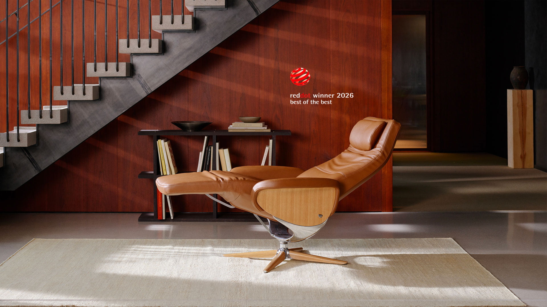 /en/-/media/stresslesssite/products/recliners/helsinki/helsinki_brown_reddot_logo_htext_high_1920x1080.jpg?cx=0.52&cy=0.61&cw=1920&ch=1080&hash=5CA601069AD2C6B5144A31926257A452