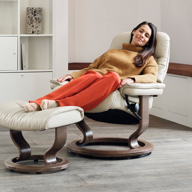 /fr-fr/-/media/stresslesssite/microsite/comfortupgrade/stressless_sunrise_2_0womans2_650x650.jpg?cx=0&cy=0&cw=460&ch=460&hash=3F56C0810D7FD513C13FE530D43036FD