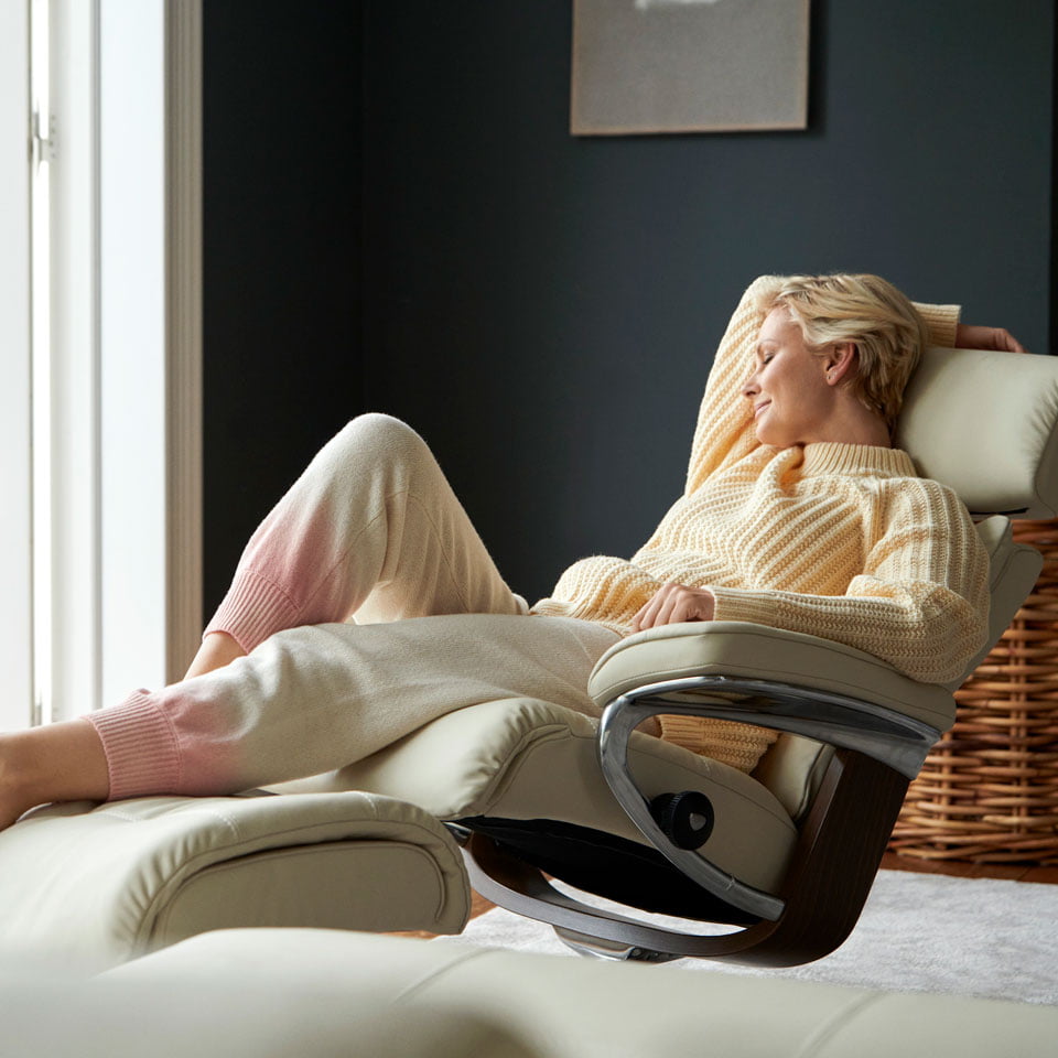 Stressless® recliners with Plus™system
