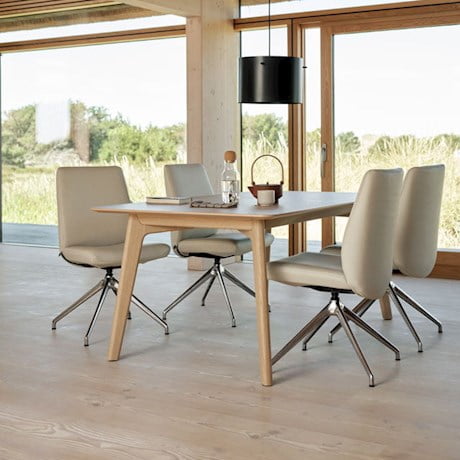 /it-it/-/media/stresslesssite/inspiration/rooms/inspi_room_dining_720x640.jpg?cx=0&cy=0&cw=460&ch=460&hash=5BE337DBA60F23B2769E09AEA35D555E