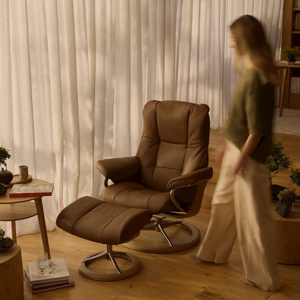 Stressless Mayfair recliner in a room