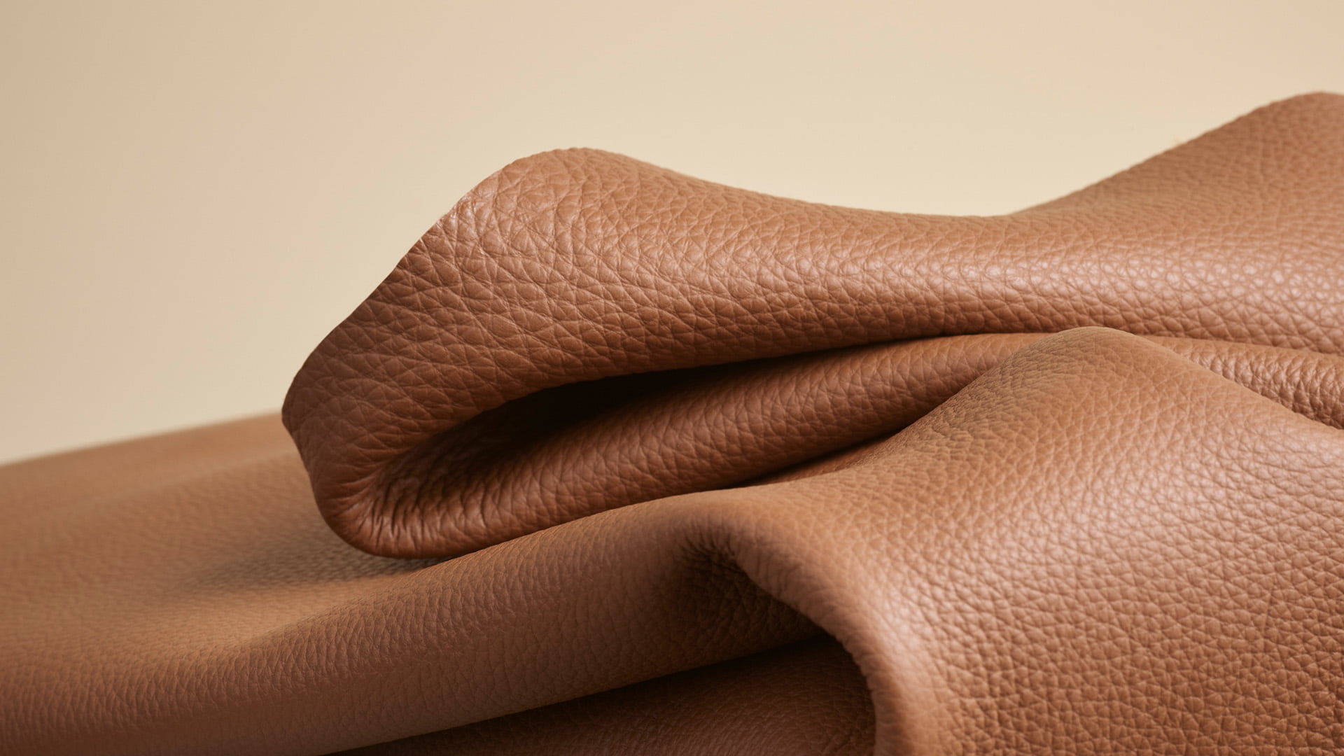 /ja-jp/-/media/stresslesssite/inspiration/material/leather/toppbannermaterial31920x1080png.jpg?cx=0&cy=0&cw=1920&ch=1080&hash=2AA3694E421DBB6A24A4180D384F2F41