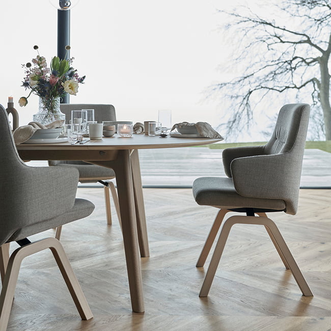 /ja-jp/-/media/stresslesssite/products/quickship/mintarmrestsilvalightbeigewhitewash650x650.jpg?cx=0&cy=0&cw=460&ch=460&hash=DB9D964E106AA18753C07C5597EC79D5