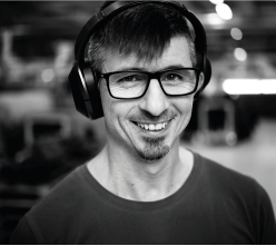 /ko-kr/-/media/stresslesssite/aboutus/aboutus-images/eivind-ekornes_leather-cutting_247x220.png?cx=0&cy=0&cw=460&ch=460&hash=1DA08DD686F41BD2C133D834BD12D8BE