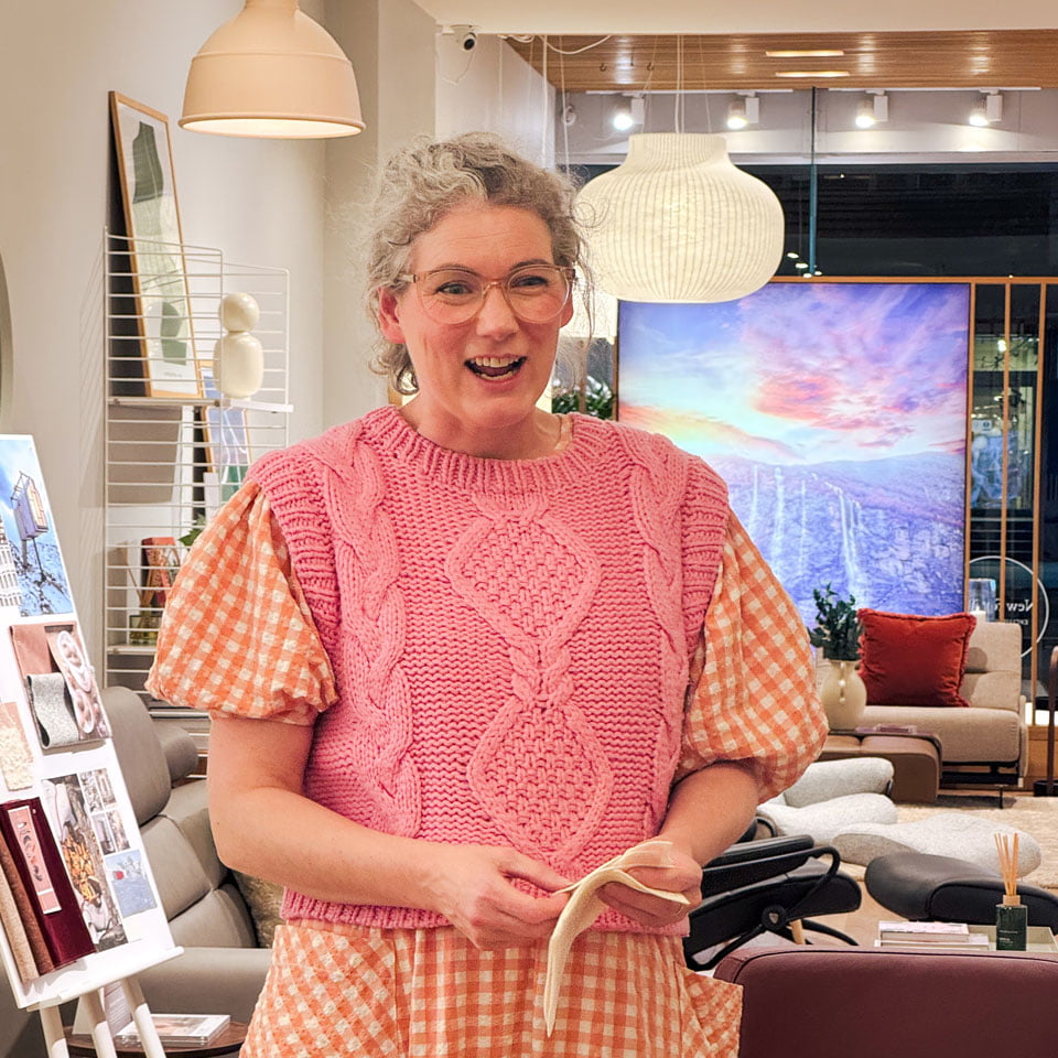 /nb-no/-/media/stresslesssite/magasin/sewyeah/christineleech_960x960.jpg?cx=0&cy=0&cw=912&ch=912&hash=F8192BB60D4E8730790E59B84E9B9CD7