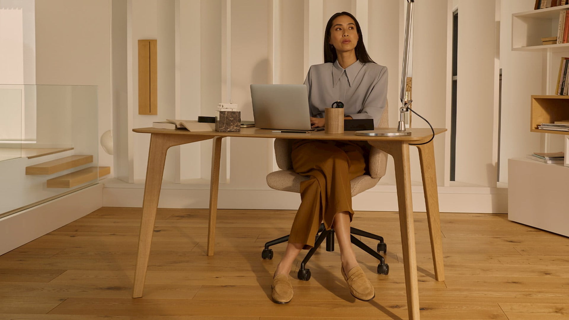 /pt-br/-/media/stresslesssite/frontpage/common/goldenmoments/category_home_office_1920x900.jpg?cx=0&cy=0&cw=1920&ch=1080&hash=07953E52BE1D39A9BFAE65C67BBC9130