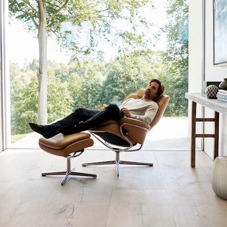 /th-th/-/media/stresslesssite/inspiration/material/common/maninromepalomaalmond960x960.jpg?cx=0&cy=0&cw=460&ch=460&hash=A1AF5180F456CA27ABAEF5B244817B7F