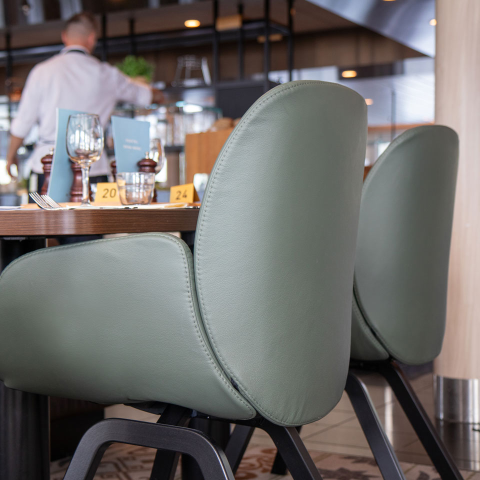 Stressless dining furniture at Hurtigruten