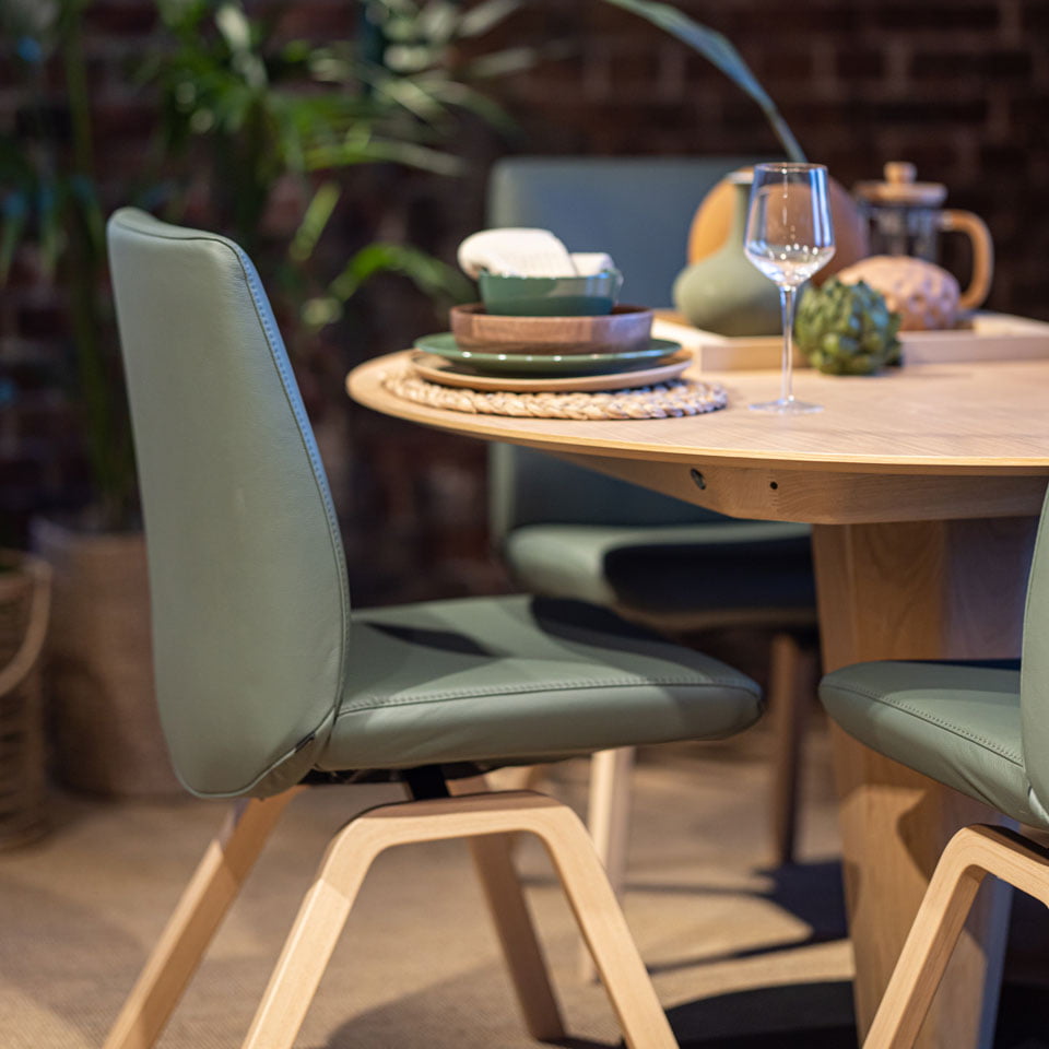 Stressless Dining set, Laurel chair and Bordeaux table